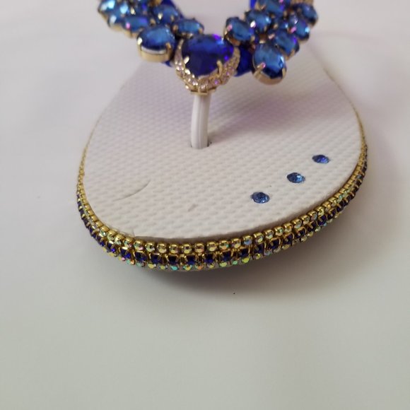 Luxury flip flops with crystals and rhinestones..White and Blue - Picture 3 of 16